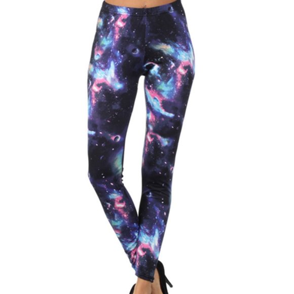 GALAXY Print Matching Co-ord T-Shirt and Stretch Leggings - Picture 4 of 9